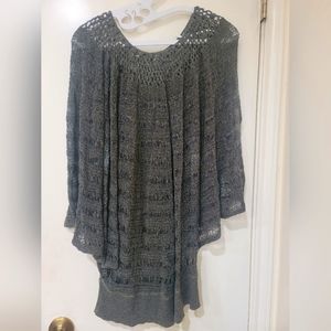 Kate & Mallory Designs top